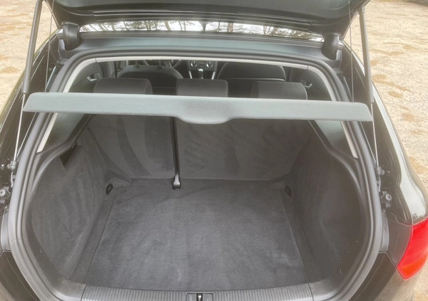 Audi A3 cena 16000 przebieg: 207000, rok produkcji 2005 z Hajnówka małe 106